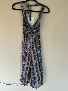 Women’s Be cool boho-style Halter Jumpsuit Size Small (1649)